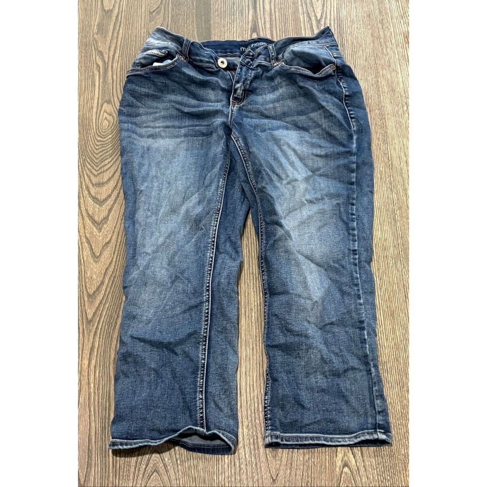 Maurices Womens Ankle Jeans Mid Rise Denim Whisker Medium Wash Blue Size 5/6